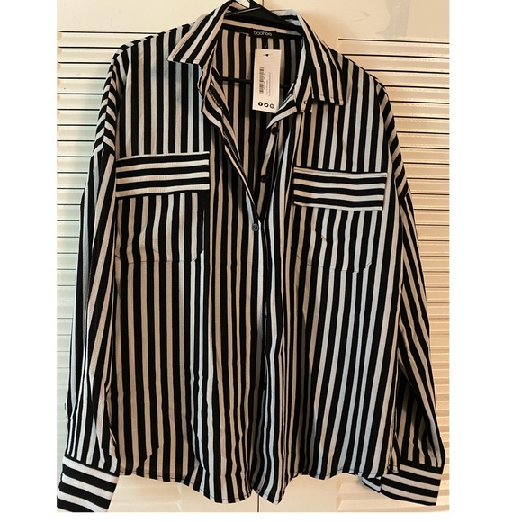 Boohoo Tops - NWT Boohoo Striped Blouse with pockets.